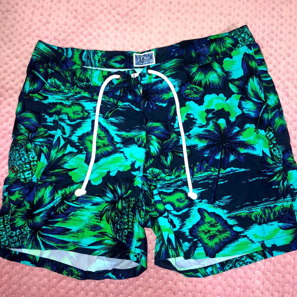 J CREW- floral swim shorts✨
